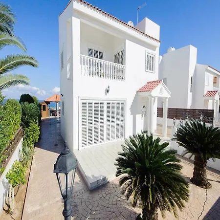 Oceanview Luxury 116 *